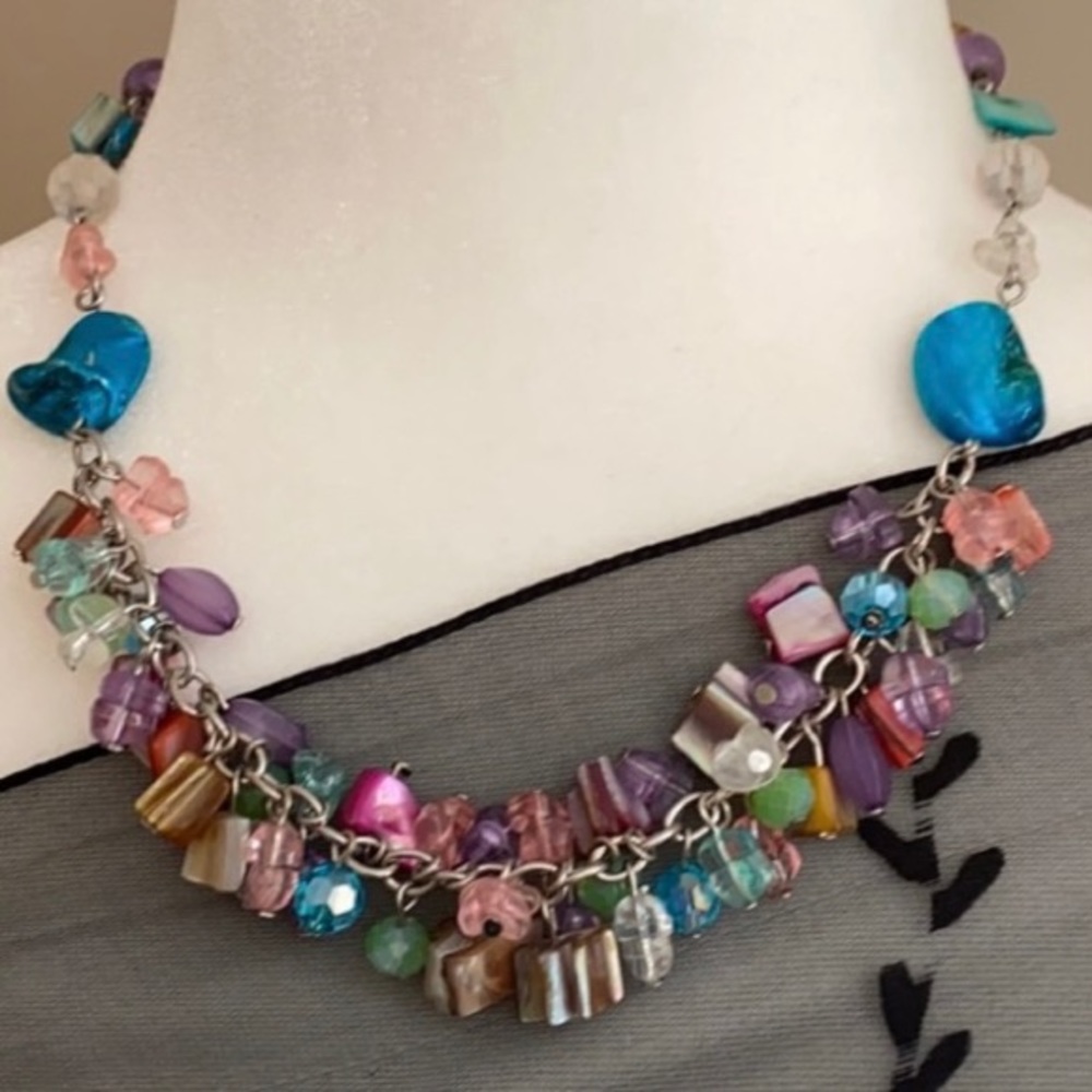 Pastel beaded linked necklace
